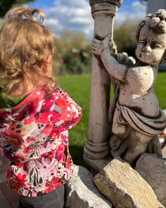 Mooz Hoodie - Bumbac Roses by Nerida Hansen